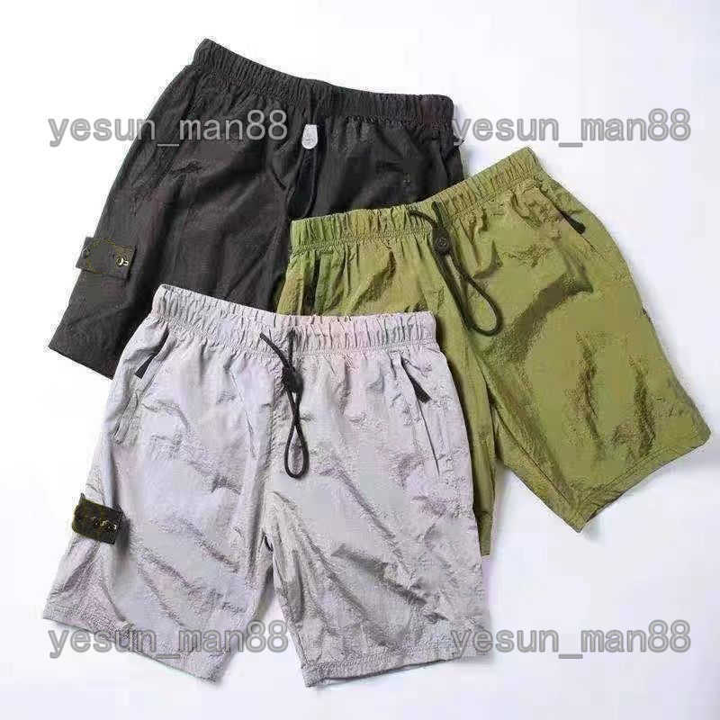 Designer Luxury Classic Shorts Button Badge Double Layer Nylon Capris Stone Mens And Womens Beach Pants Sports Waterproof Breathable Comfortable Shorts
Designer Luxury Classic Shorts Button Badge Double Layer Nylon Capris Stone Mens And Womens Beach Pants Sports Waterproof Breathable Comfortable Shorts