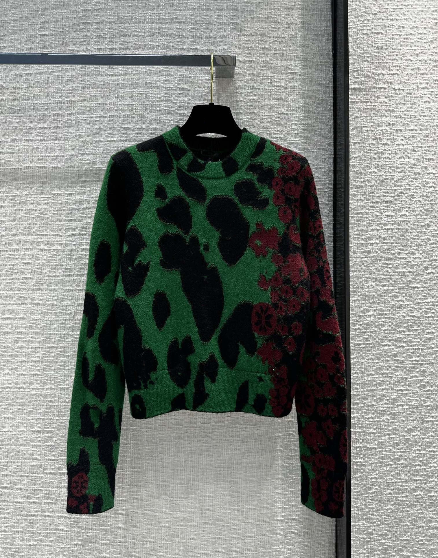 2023 New Autumn Winter Milan Runway Sweaters Crew Neck Long Sleeve High End Jacquard Pullover Women' Designer Clothing 0706-10, Customize
2023 New Autumn Winter Milan Runway Sweaters Crew Neck Long Sleeve High End Jacquard Pullover Women' Designer Clothing 0706-10, Customize