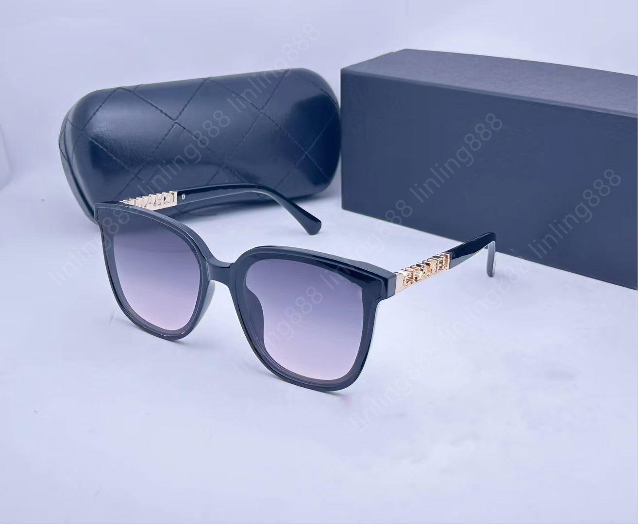 Luxury Designer Sunglass Men Women Pilot Sunglasses Adumbral Goggle UV400 Eyewear Classic Brand Eyeglasses Band Sun Glasses Metal Frame with Box 8372
Luxury Designer Sunglass Men Women Pilot Sunglasses Adumbral Goggle UV400 Eyewear Classic Brand Eyeglasses Band Sun Glasses Metal Frame with Box 8372