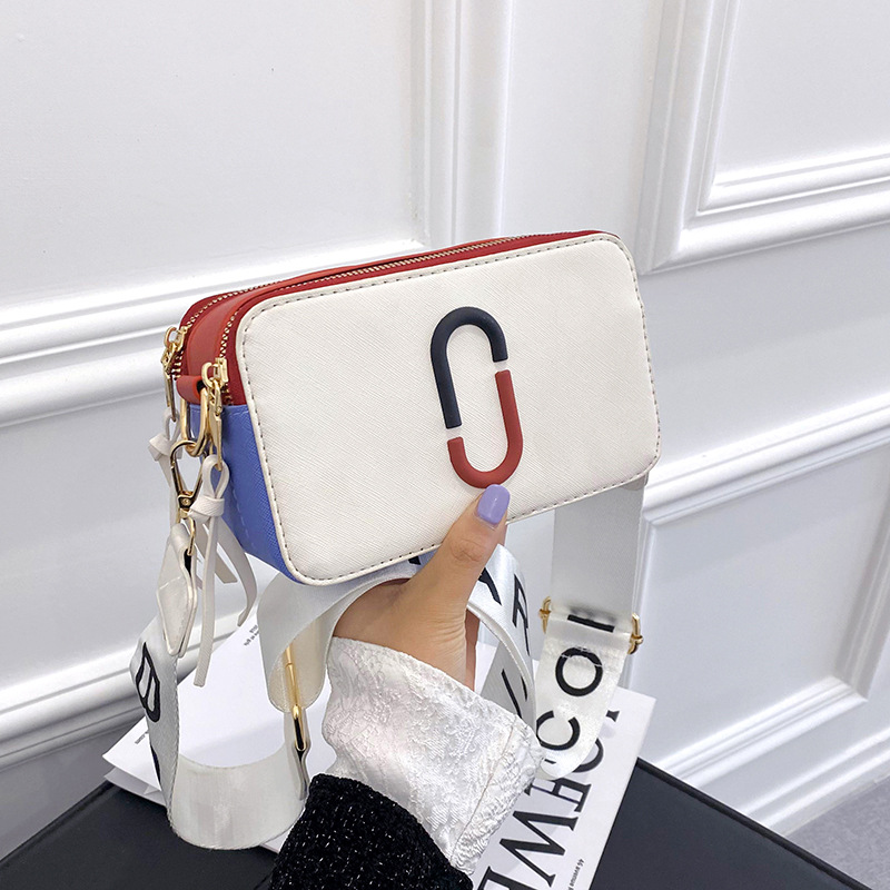 luxury designer purses men wallet woman organizer wallets fashion crossbody bags pu material solid color wide shoulder strap trendy shoulder bag, Pink
luxury designer purses men wallet woman organizer wallets fashion crossbody bags pu material solid color wide shoulder strap trendy shoulder bag, Pink