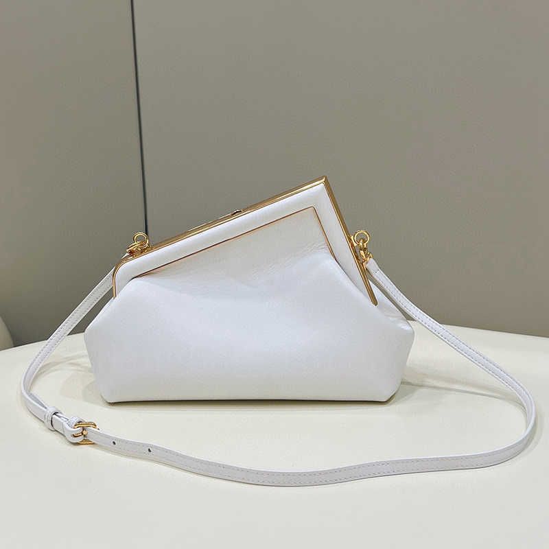 designer large F First Hobos Leather Handbags Phone bags Woman Lady Designer Luxury Purse Wallet High Quality Classic Shoulder Crossbody Fashion Wholesale 2022, Coffee
designer large F First Hobos Leather Handbags Phone bags Woman Lady Designer Luxury Purse Wallet High Quality Classic Shoulder Crossbody Fashion Wholesale 2022, Coffee