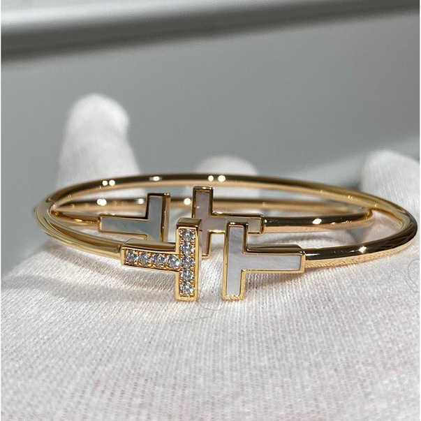 Counter quality tiffay V Gold Plated Mijin CNC Craft Exquisite Carved Diamond Faced Smooth Full Double White Fritillaria Open Elastic Bracelet With lo