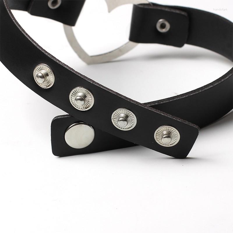 Choker Gothic Necklaces Women Girls Rivet Leather Necklace Rock Kpop Punk Neck Collars Black Cool Collar
Choker Gothic Necklaces Women Girls Rivet Leather Necklace Rock Kpop Punk Neck Collars Black Cool Collar