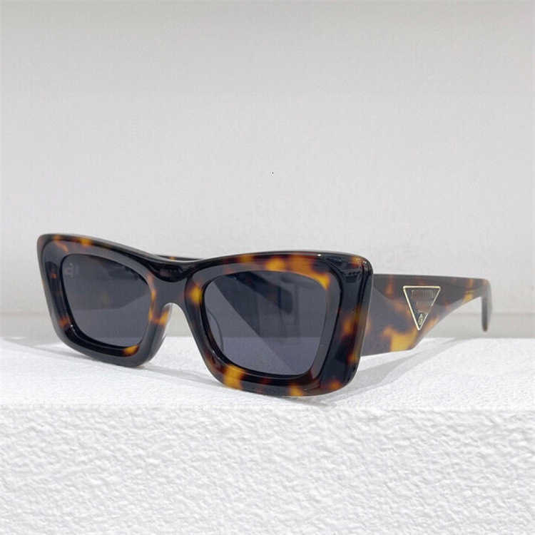 Designer inverted triangle sunglasses for men and women Outdoor Travel Beach sunglasses PD women's net red ins same style personalized cat eye glasses spr13z
