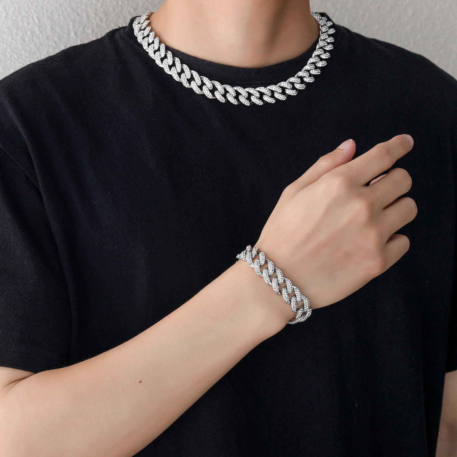 New in Hip Hop 15mm Three Row Diamond Cuban Chain Necklace Full Personality Trendsetter Men's Collar Rose Gold Iced Rhinestone Curb Chains Collie