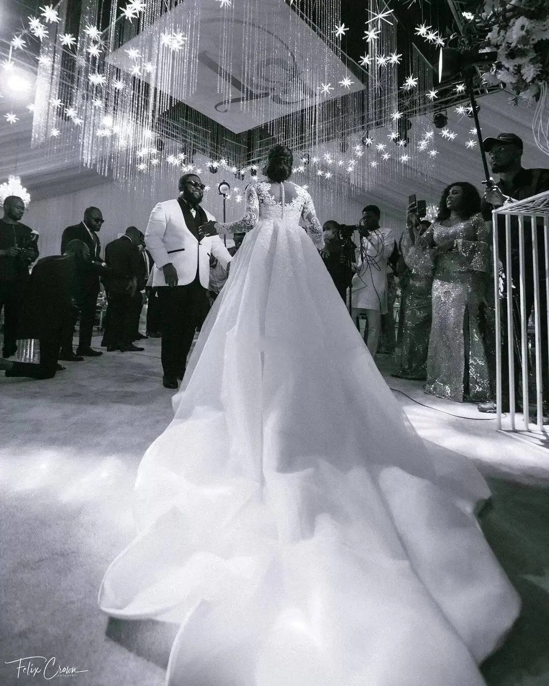 Arabic Style Mermaid Wedding Dresses With Detachable Train 2024 High Neck Long Sleeves Lace Appliuqes Plus Size Bridal Party Gow 322