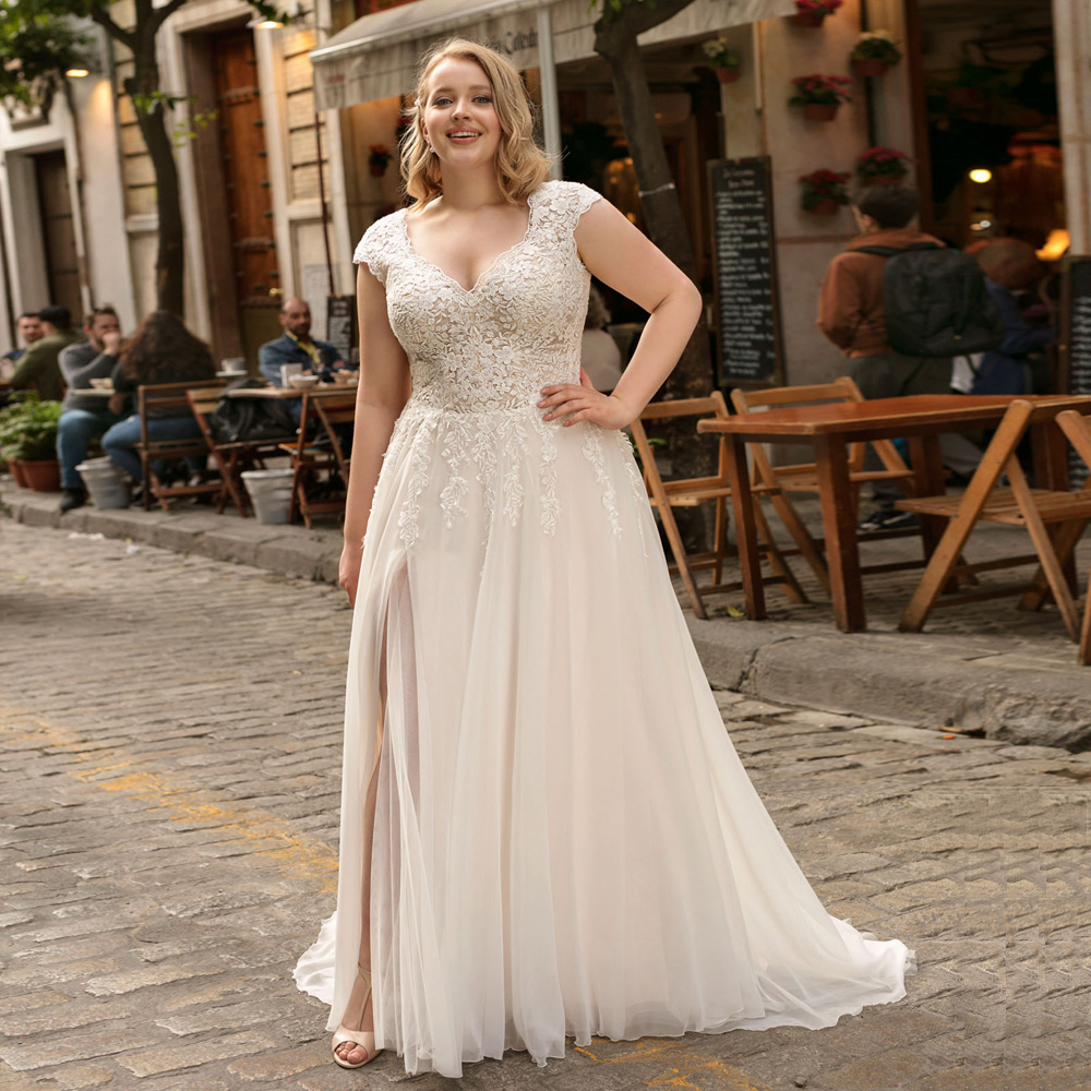 Plus Size Cap Sleeve A Line Wedding Bridal Dresses V Neck Lace Appliques Side Split Bride Gown Sweep Train Chiffon robe de mariee