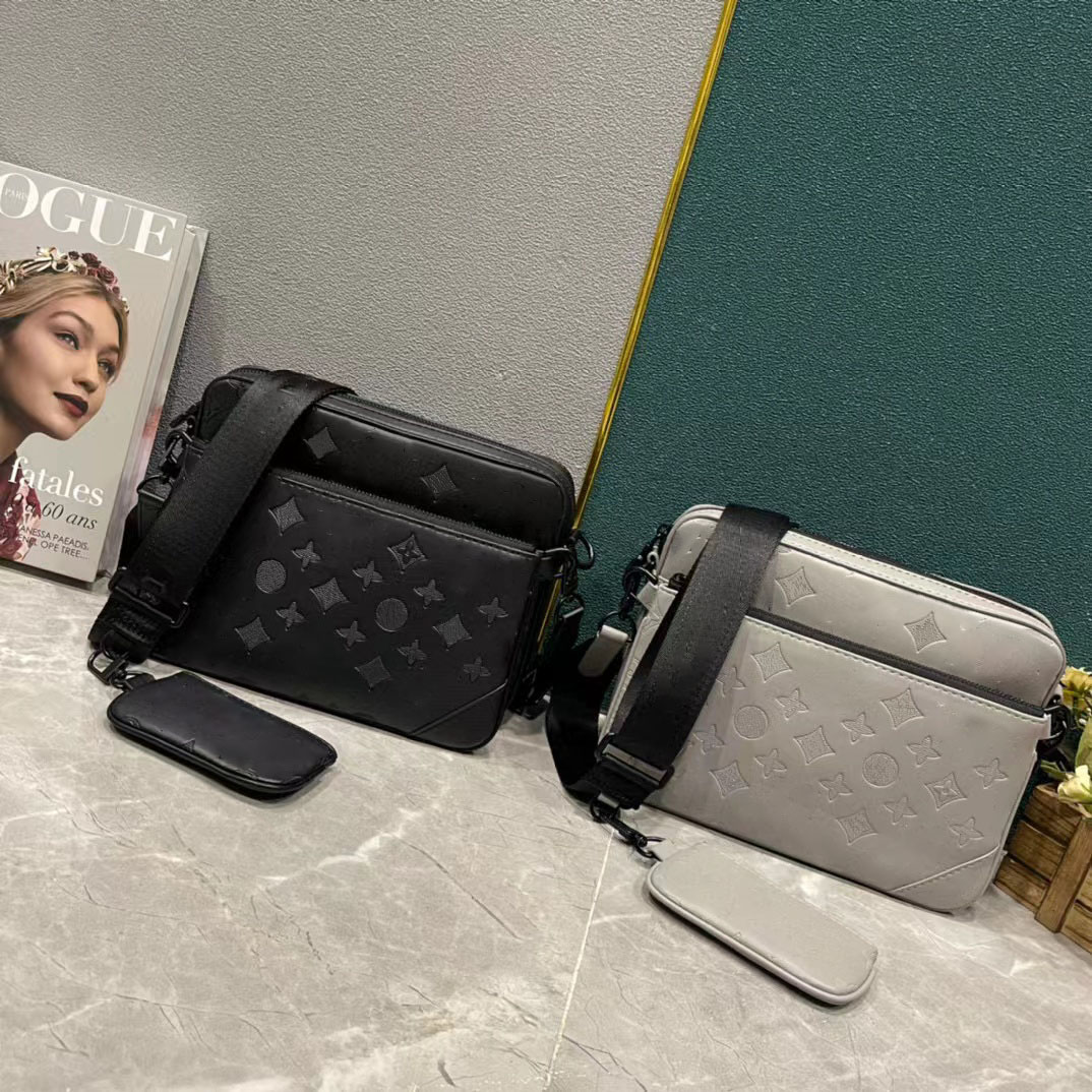 2023 Top Quality Designer Men leather bags Unisex Men Women leather Sport Runner Fanny Pack Belly Waist Bum Bag Fitness Running Belt Jogging Pouch Back grid, Dark grey
2023 Top Quality Designer Men leather bags Unisex Men Women leather Sport Runner Fanny Pack Belly Waist Bum Bag Fitness Running Belt Jogging Pouch Back grid, Dark grey