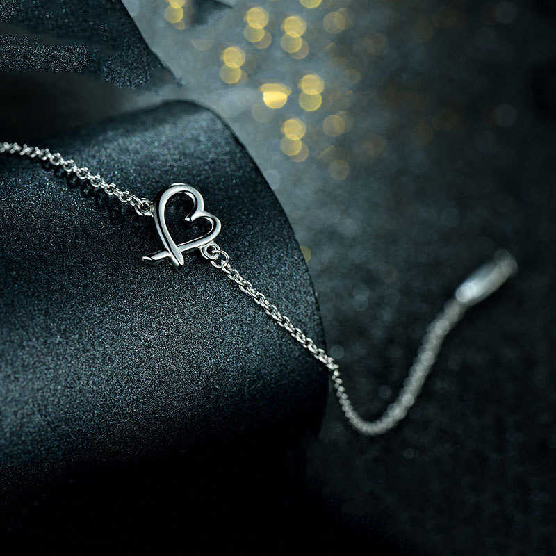 Counter quality tiffay's Same Japanese and Korean S925 Silver Heart Bracelet with Three Colors of White Yellow Red Available Ornament