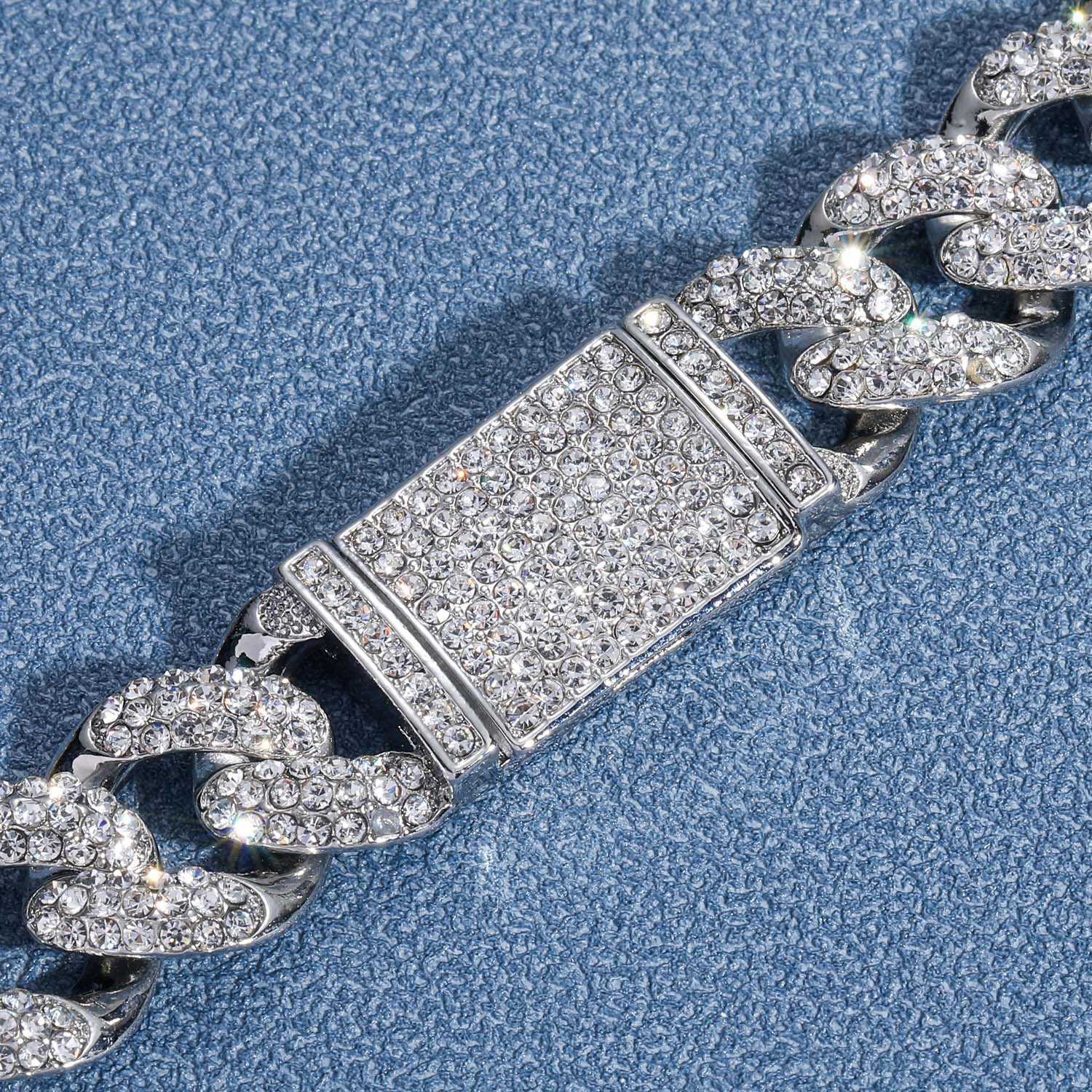 New in Hip Hop 15mm Three Row Diamond Cuban Chain Necklace Full Personality Trendsetter Men's Collar Rose Gold Iced Rhinestone Curb Chains Collie