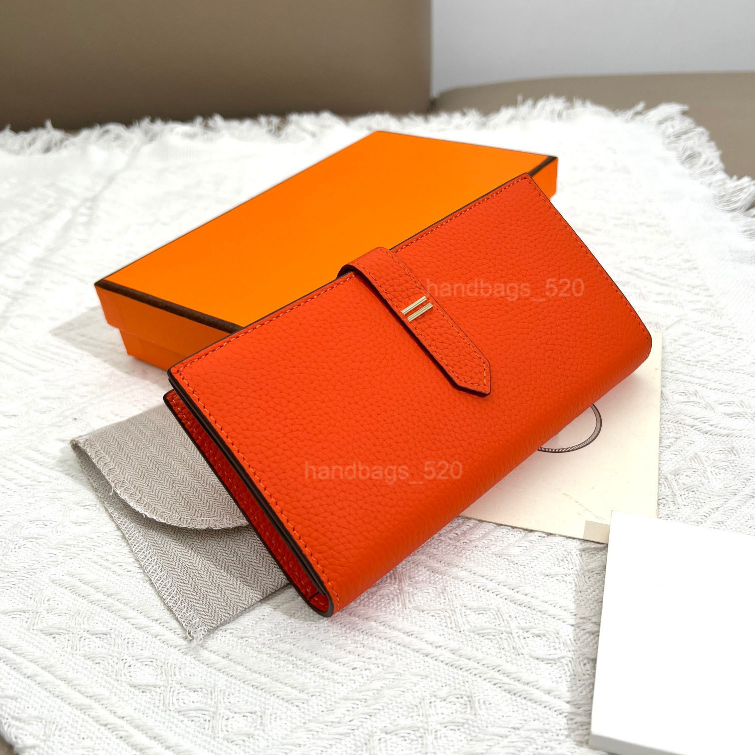 Paris Brand Cowhide Wallet Luxury Long Wallets Genuine Leather for Women Purses Money Bags Female Purse Cards Holder Gift Box #5123
Paris Brand Cowhide Wallet Luxury Long Wallets Genuine Leather for Women Purses Money Bags Female Purse Cards Holder Gift Box #5123