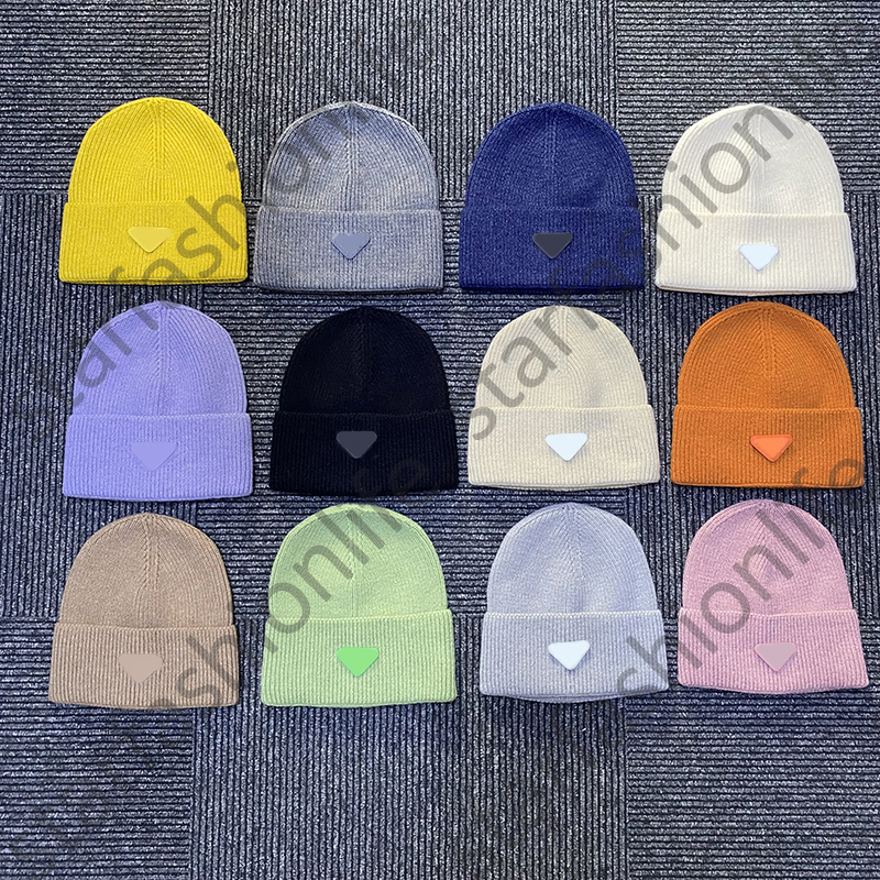Designer Beanie knitted wool hat pure cotton hat windproof cold resistant fashionable for indoor and outdoor wear hat can be given as a gift perfect, Ivory
Designer Beanie knitted wool hat pure cotton hat windproof cold resistant fashionable for indoor and outdoor wear hat can be given as a gift perfect, Ivory