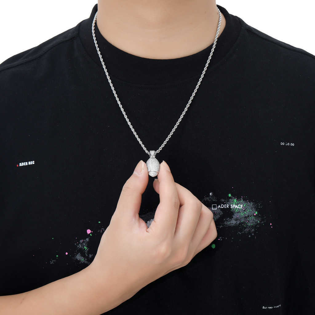 New Necklace Hip Hop Football Pendant With Zircon Inlaid Personalized Sports Trendsetter Men's Cubic Zirconia Aesthetic Colar Bijoux Accessories 