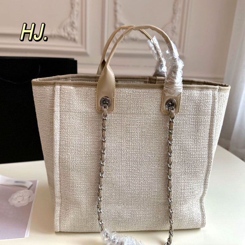 New beach bag Size 36x30 Shopping bag Classic travel series casual design capacity is large enough portable fashion extremely practical
New beach bag Size 36x30 Shopping bag Classic travel series casual design capacity is large enough portable fashion extremely practical