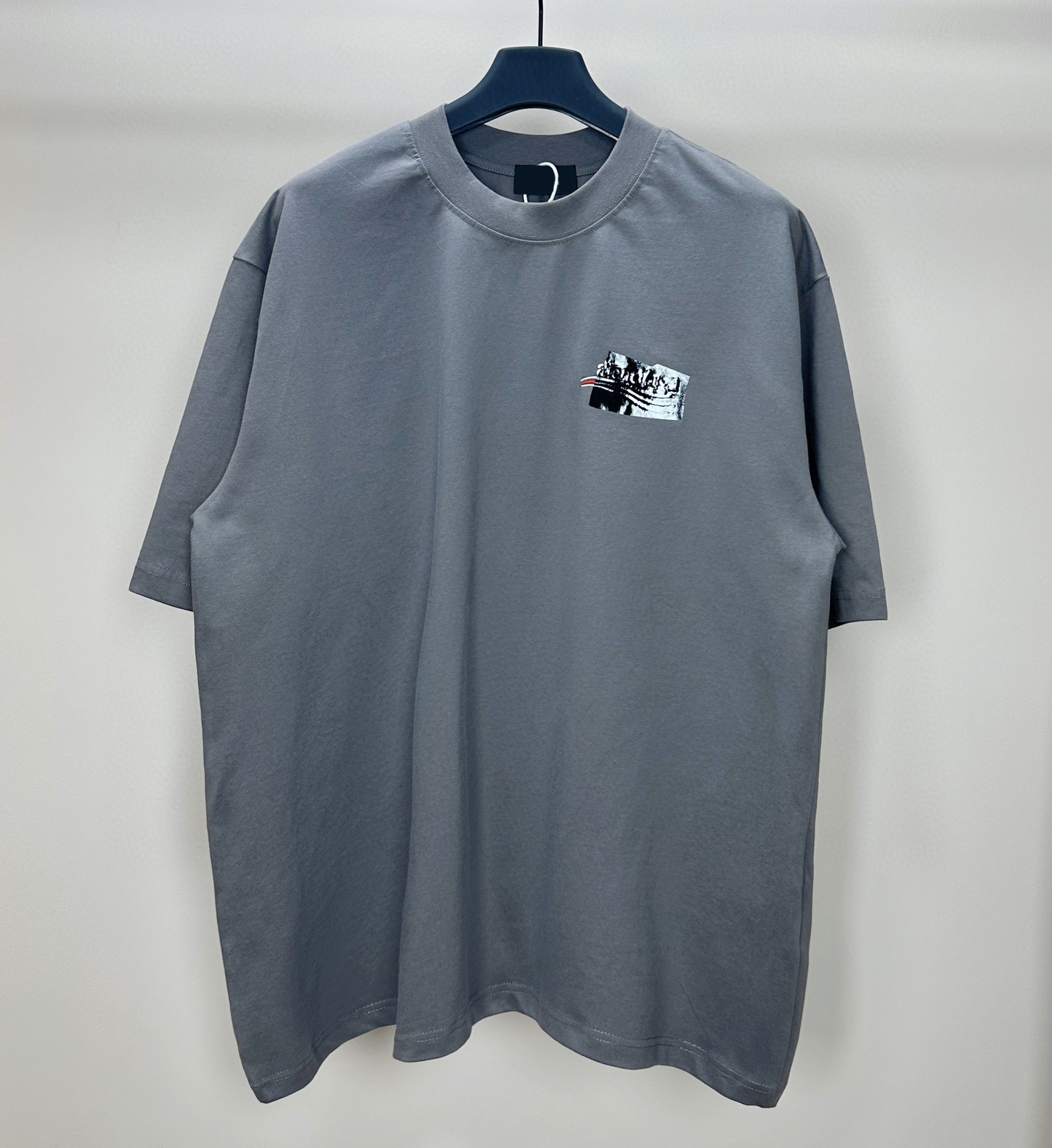 Men's Plus Tees & Polos Round neck embroidered and printed polar style summer wear with street pure cotton w22d
Men's Plus Tees & Polos Round neck embroidered and printed polar style summer wear with street pure cotton w22d