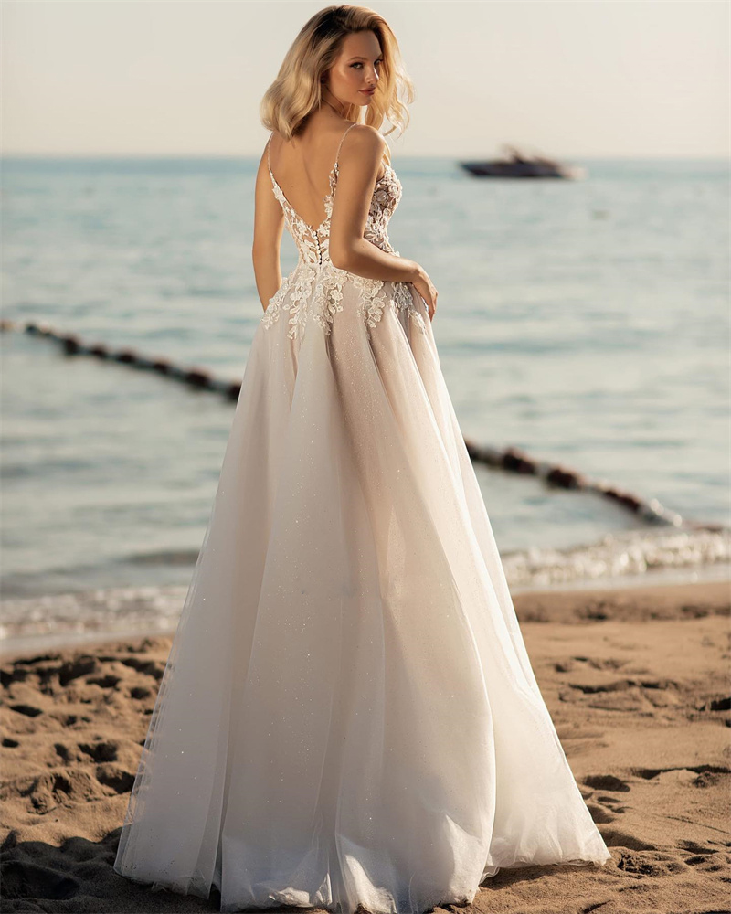 Sexy V Neck Beach A Line Wedding Dresses Lace Appliques Backless Bridal Gown with Slit Backless Shiny Skirt robe de mariee