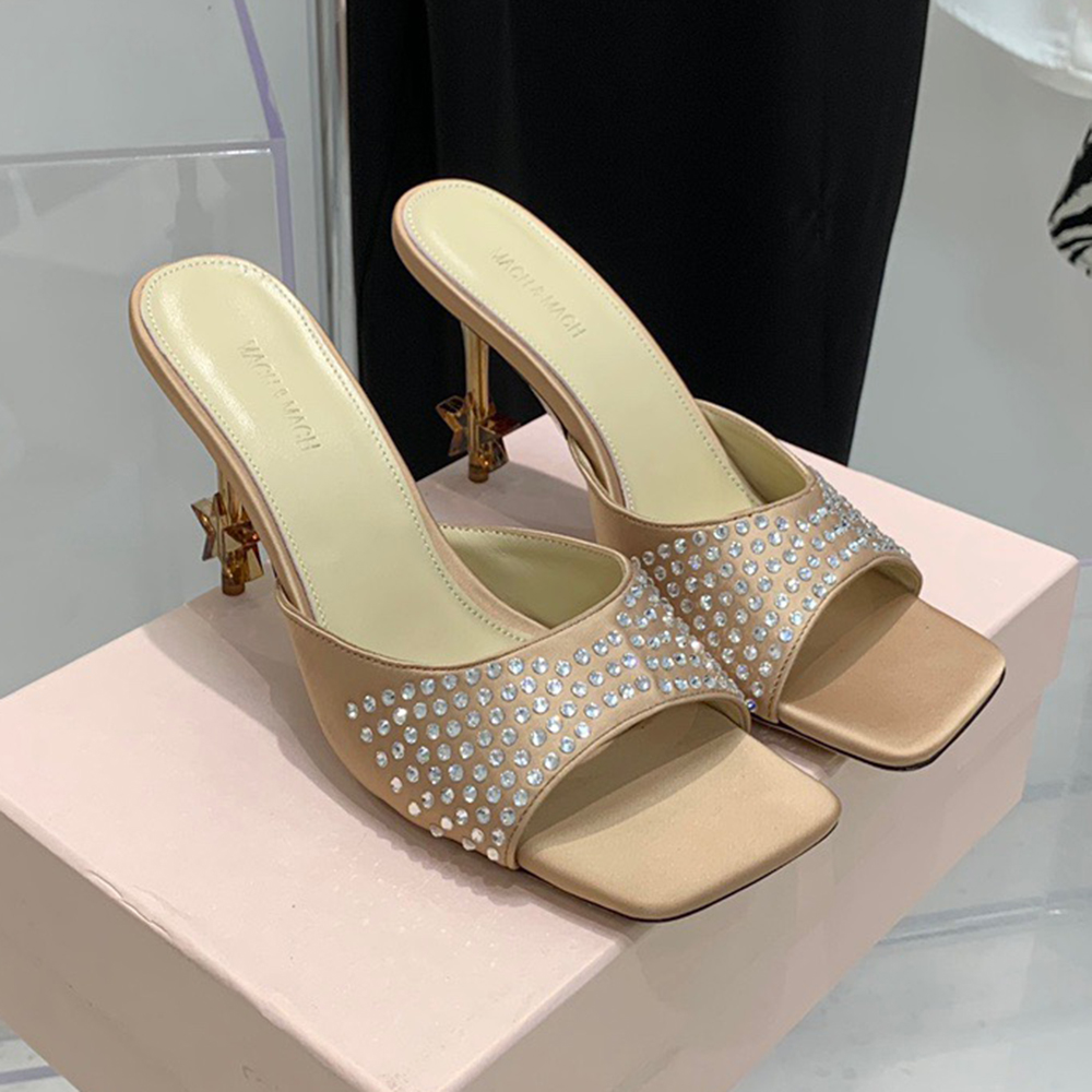 Mach&Mach Satin rhinestone Embellished slippers crystal heel slippers Sandals stiletto mules high Heels 95mm slip-on open toe women Luxury Designers shoes Evening, Blue
Mach&Mach Satin rhinestone Embellished slippers crystal heel slippers Sandals stiletto mules high Heels 95mm slip-on open toe women Luxury Designers shoes Evening, Blue