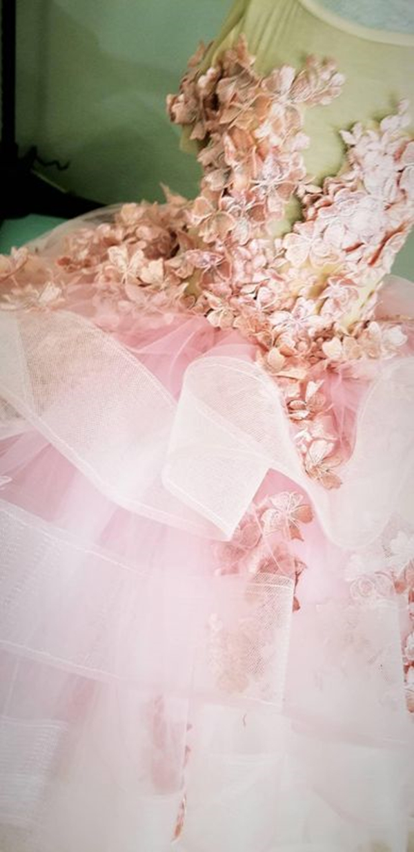 Pretty Baby Pink Flower Girls Dresses Floral Lace Appliques Ruffles Tiered Organza Wedding Party Gowns Child Kids Short Sleeves Brithday Party Dress C