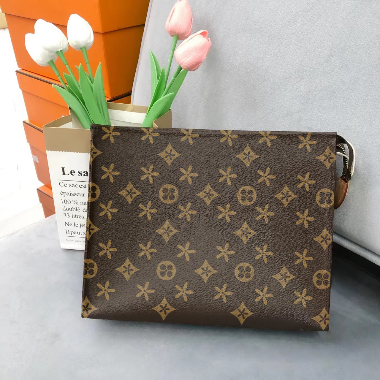 M46037 Toiletry Kits make up clutch Bags girl Luxury baby Designer makeup wash pouch Women's purse leather makeup bag man handbag Genuine Leather tote cosmetic Bag gym, Mon0gram
M46037 Toiletry Kits make up clutch Bags girl Luxury baby Designer makeup wash pouch Women's purse leather makeup bag man handbag Genuine Leather tote cosmetic Bag gym, Mon0gram