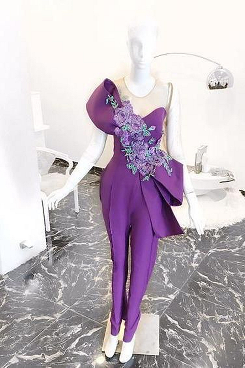 2023 Purple Jumpsuits Prom Dresses With Embroidery Floral Lace Appliques Sheer Sweetheart Neck Sleeveless Formal Evening Gown 2023 Women Special Occas