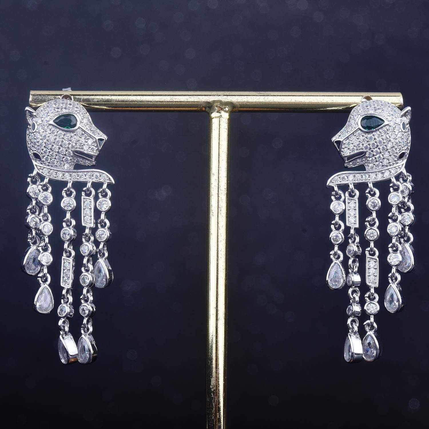 High version Carti's same full-size leopard earrings Heavy engineering design temperament senior sense head tassel long