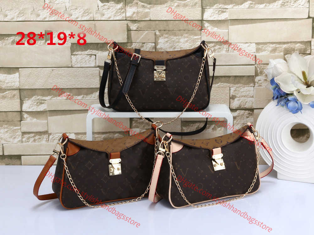 Classic Women's fashion old flower tote bag ladies Luxury brand designer bag shoulder bag ladies casual crossbody bag golden chain handbag stylishhandbagsstore
Classic Women's fashion old flower tote bag ladies Luxury brand designer bag shoulder bag ladies casual crossbody bag golden chain handbag stylishhandbagsstore