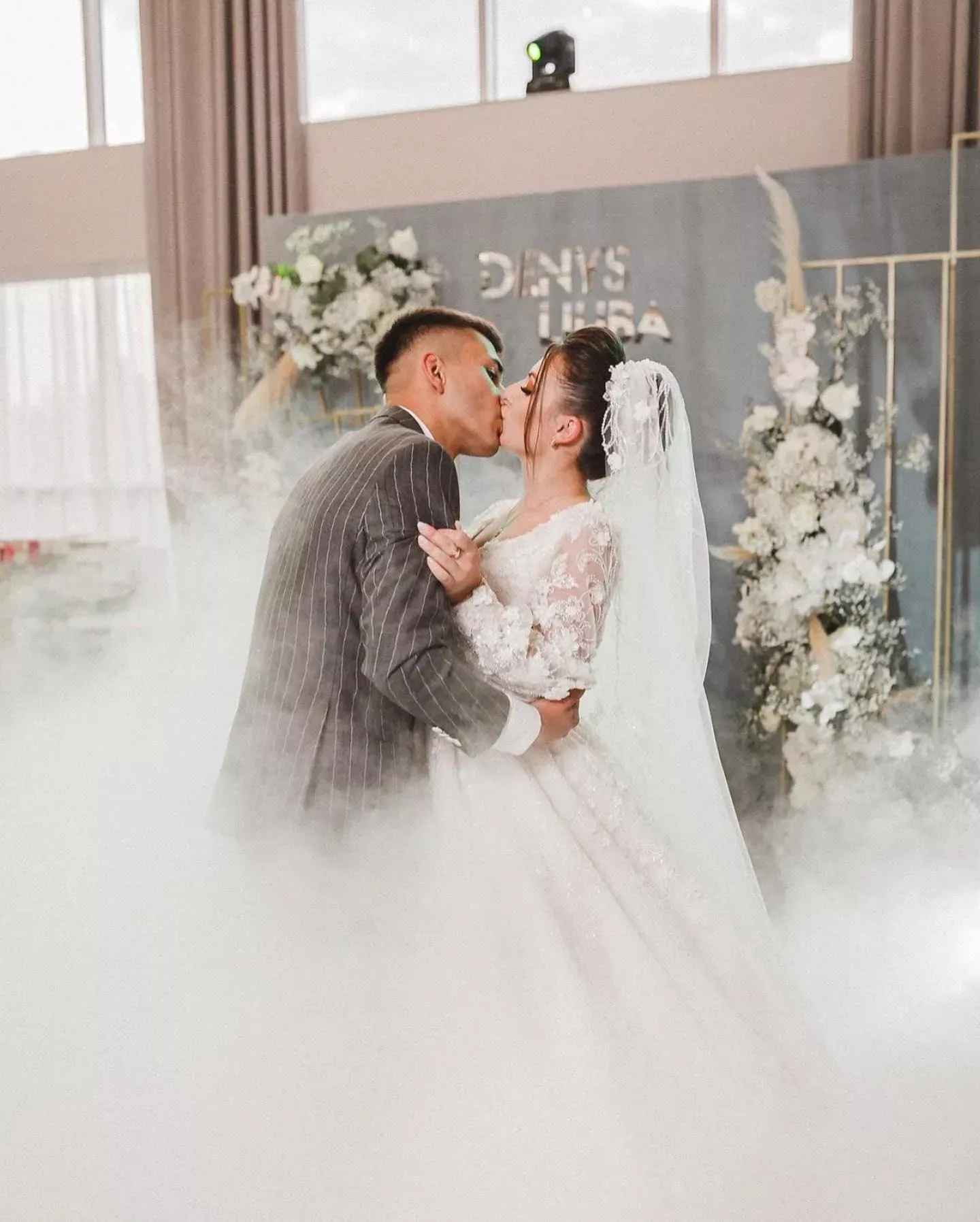 A Line Wedding Dresses Bridal Gowns Floral Long Sleeve V Neck Boho Country Vestidos De Novia Custom Made