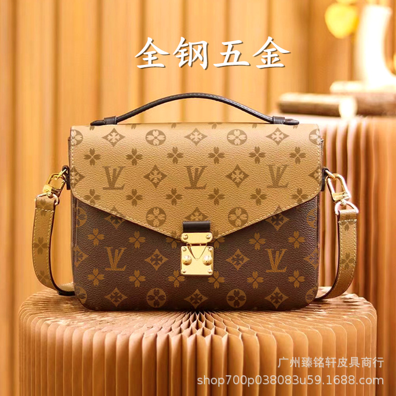 10A Designers bags Quality High Handbags luxurys Fashion womens CrossBody Clutch Shoulder Bag Letter Handbag ladies purse 2024 pocket Messenger Totes wallet, B with logo
10A Designers bags Quality High Handbags luxurys Fashion womens CrossBody Clutch Shoulder Bag Letter Handbag ladies purse 2024 pocket Messenger Totes wallet, B with logo