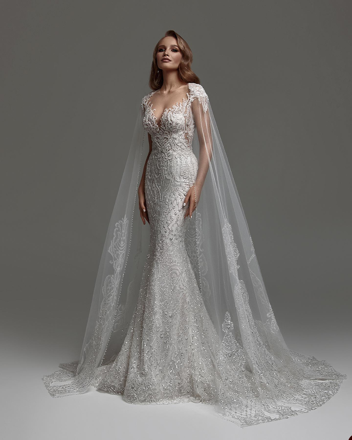 Sexy Mermaid Sparkling Wedding Dresses V Neck Short Sleeve Bride Gowns With Wraps Zipper Back Robe De