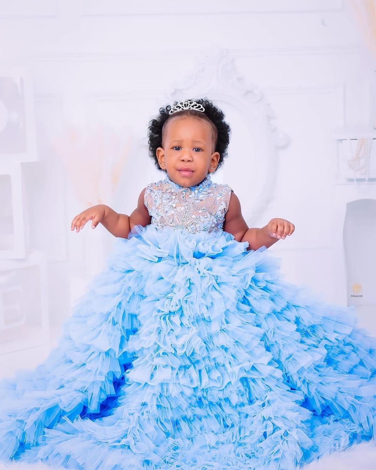2023 Sky Blue Lace Flower Girl Dresses Ball Gown Tulle Tiers Vintage Little Girl Peageant Dress Gowns ZJ407