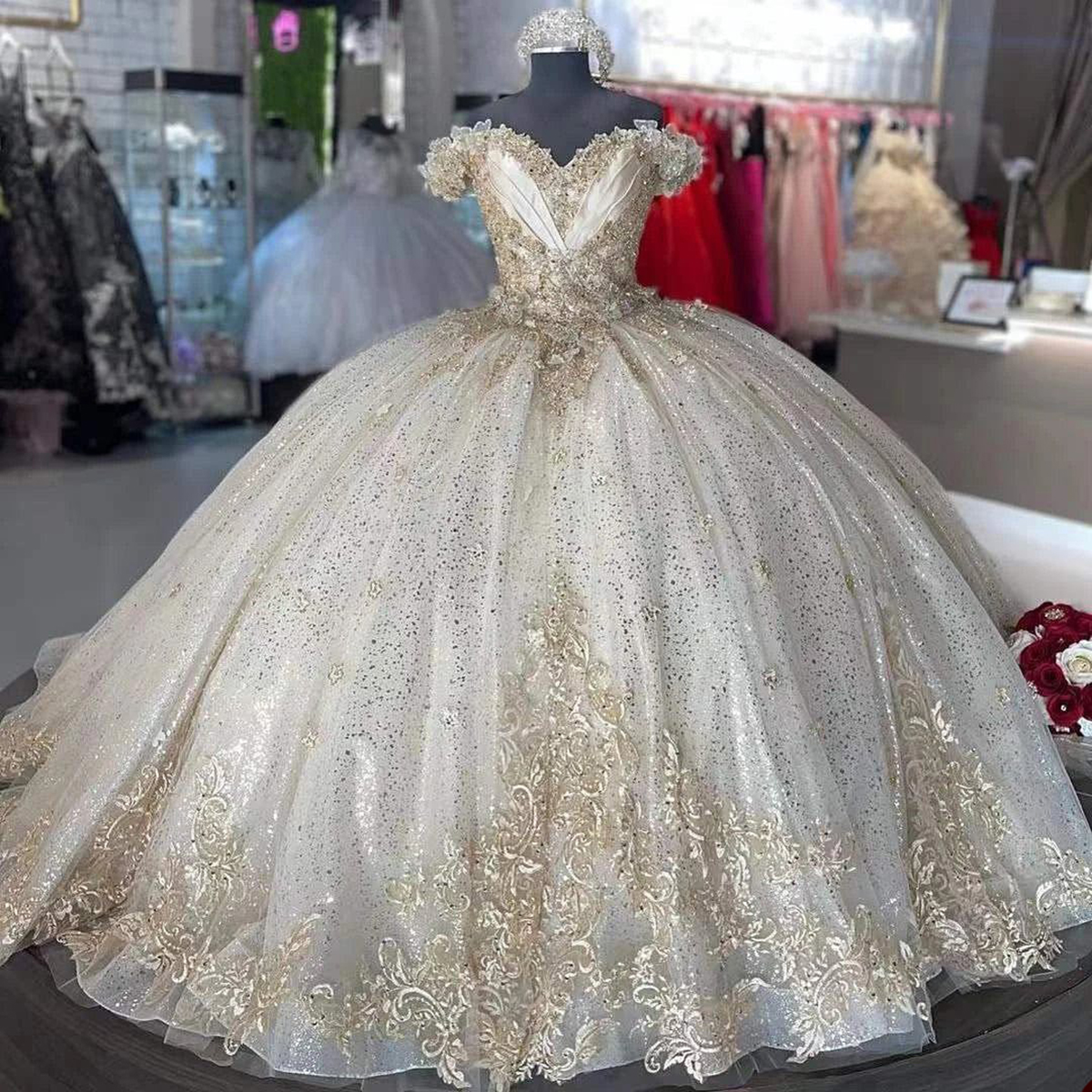 Sparkling Ball Gown Wedding Dresses 2023 Off Shoulder Short Sleeve Vestido De Novia Lace Beaded Chapel Train Glamorous Bride Dress
