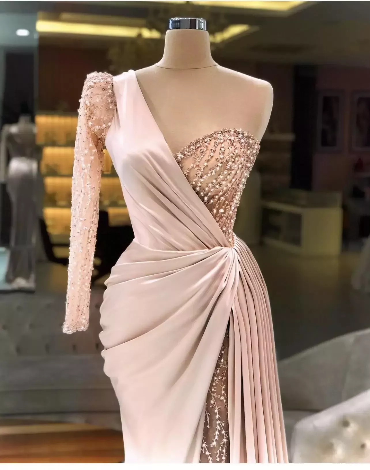 Blush Pink Arabic Prom Dresses Mermaid One Shoulder Illusion Lace Appliques Crystal Beading Side Split Formal Evening Gown Party Dress with Long Sleev