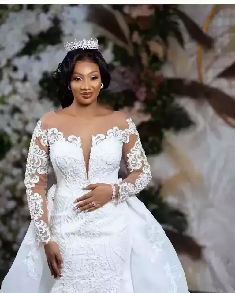 Gorgeous African White Lace Mermaid Dress Long Sleeves Scoop Neck Bridal Gowns Detachable Train Church Bride Wedding Dresses Plus Size Robe De Lz0304