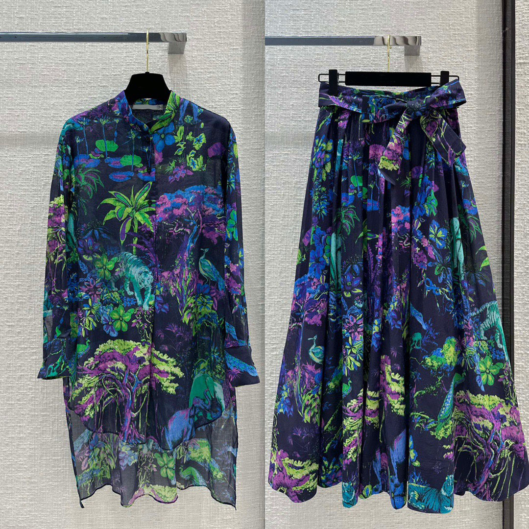 Designer Runway Women Dress Set 2023 New Autumn Fashion Floral Print Long Sleeve Elegant Tops +Bow Belt Long Skirts Outfits 2Pcs Suits, Blouse
Designer Runway Women Dress Set 2023 New Autumn Fashion Floral Print Long Sleeve Elegant Tops +Bow Belt Long Skirts Outfits 2Pcs Suits, Blouse