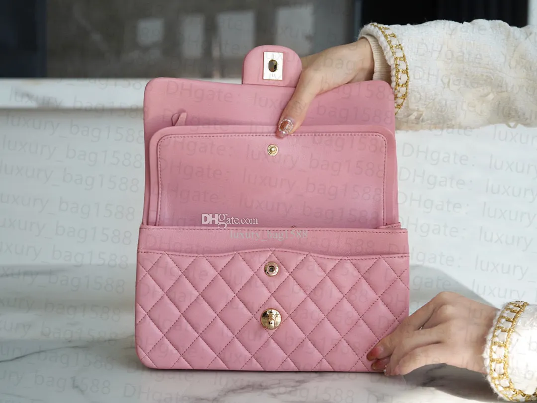 Designer Tote Bag Luxury Evening Bags 10A Mirror quality Caviar Flap Bags Chain Bag 25CM With Box
Designer Tote Bag Luxury Evening Bags 10A Mirror quality Caviar Flap Bags Chain Bag 25CM With Box