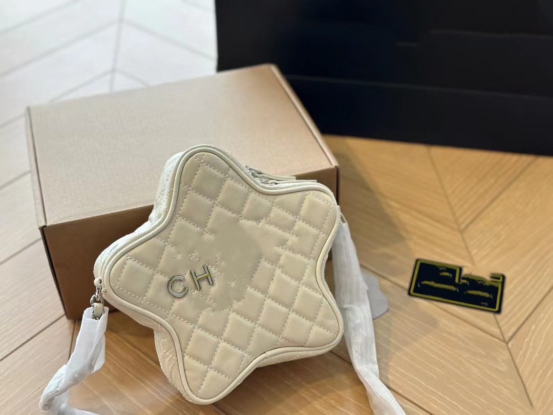 Luxury New Star Bag Women's Shoulder Bag Fashion Bag Designer Fashion Casual Cowhide Leather Channel Mini Star Shape Crossbody Bag Wholesale Designer Bag, Black
Luxury New Star Bag Women's Shoulder Bag Fashion Bag Designer Fashion Casual Cowhide Leather Channel Mini Star Shape Crossbody Bag Wholesale Designer Bag, Black