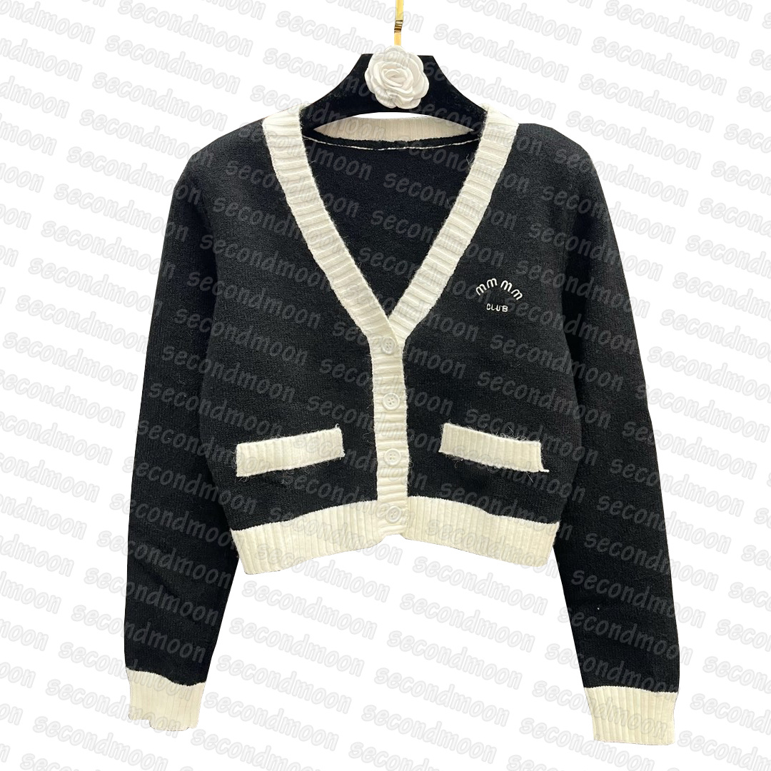 Letter Embroidered Knits Coat V Neck Knitted Coats Women Autumn Winter Cardigan Windproof Casual Cardigans, Black
Letter Embroidered Knits Coat V Neck Knitted Coats Women Autumn Winter Cardigan Windproof Casual Cardigans, Black