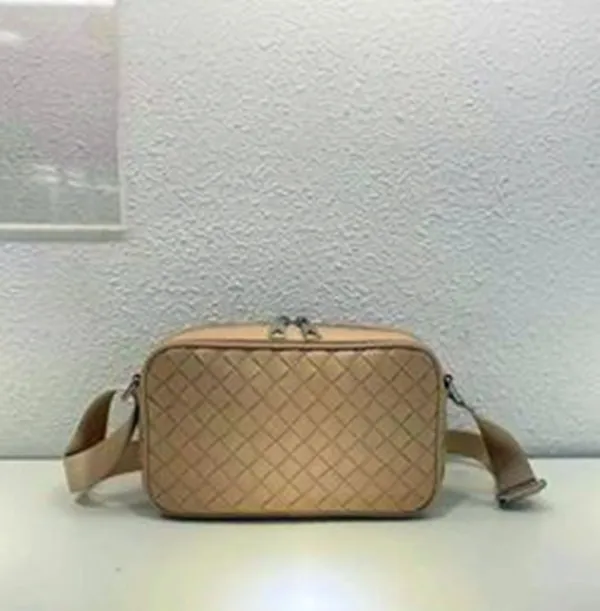 Totes Fashion Woven Shoulder Luxury Bottegas Womens Designer Bags One Bag Cassettes Camera Men Leather Venetas Large Capacity Leisure Soft Co Shoulder Bags, Parrot green
Totes Fashion Woven Shoulder Luxury Bottegas Womens Designer Bags One Bag Cassettes Camera Men Leather Venetas Large Capacity Leisure Soft Co Shoulder Bags, Parrot green