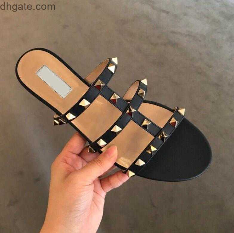 Strap''valentinoly''Summer Lady Slippers Women Buckle sandals Flip Flops Slides Mujer Womens Shoes Thong Sandals Designers FASHION UD30
Strap''valentinoly''Summer Lady Slippers Women Buckle sandals Flip Flops Slides Mujer Womens Shoes Thong Sandals Designers FASHION UD30