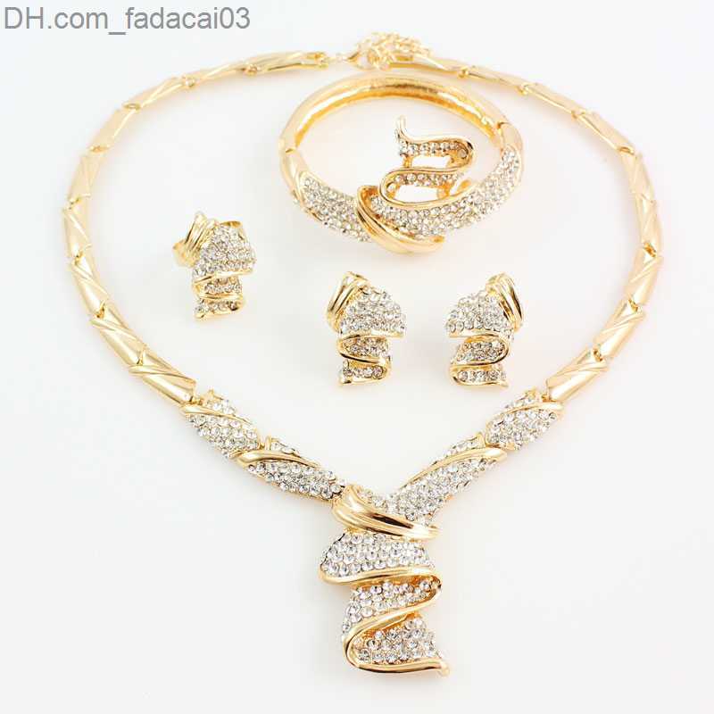 Wedding Rings Wholesale Fashion Gold Alloy Rhinestone Wedding Jewelry Set Necklace Bracelet Ring Earrings Z230712