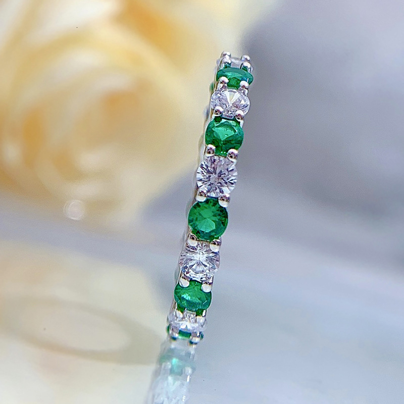 With Side Stones OEVAS 100 925 Sterling Silver Emerald High Carbon Diamond Rings For Women Sparkling Wedding Party Fine Jewelry Gift Wholesale 230707