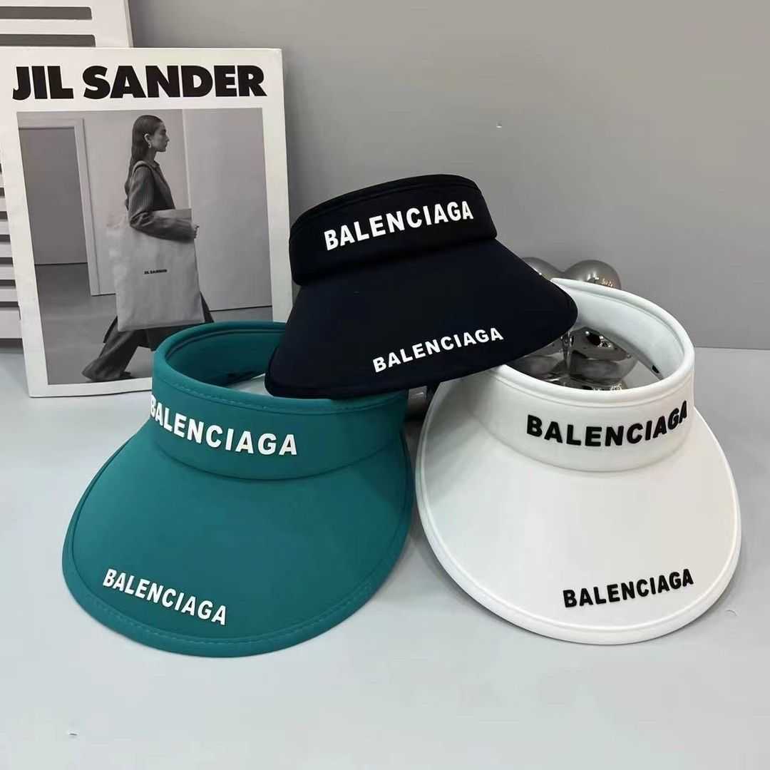 Designer Paris empty top hat net red tide brand Chen the same fashion brand Ba double letter cap sunscreen Sun hat, Black (shipping windproof rope)
Designer Paris empty top hat net red tide brand Chen the same fashion brand Ba double letter cap sunscreen Sun hat, Black (shipping windproof rope)