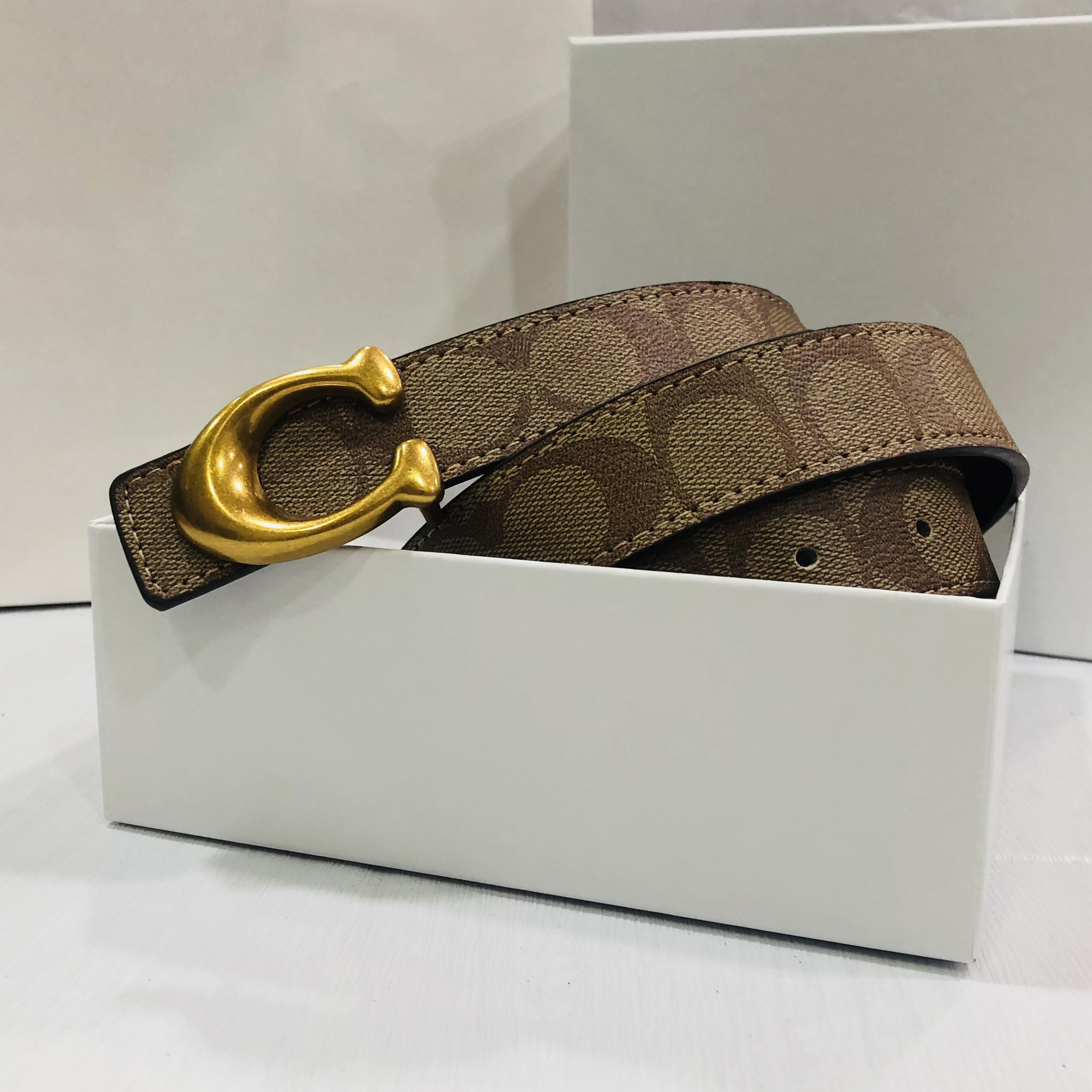 Designer Belt Luxury Belts for Women and Men Refreshing style Quality alloy buckles 3.0cm Minimalist style classic fashion, Black
Designer Belt Luxury Belts for Women and Men Refreshing style Quality alloy buckles 3.0cm Minimalist style classic fashion, Black