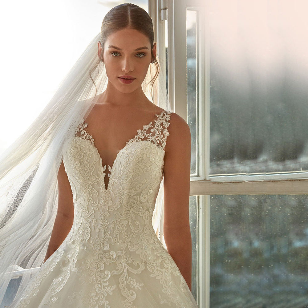 Graceful A Line Wedding Dresses V Neck Lace Appliques Sequin Bridal Dress for Women Backless Button Vestidos De Novia Custom Made
