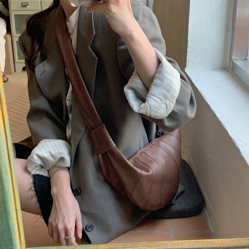 Evening Bags Fashion Black Dumpling Bag Women s Crossbody 2023 Croissant Vintage Premium Sense Waist Casual Shoulder 230711