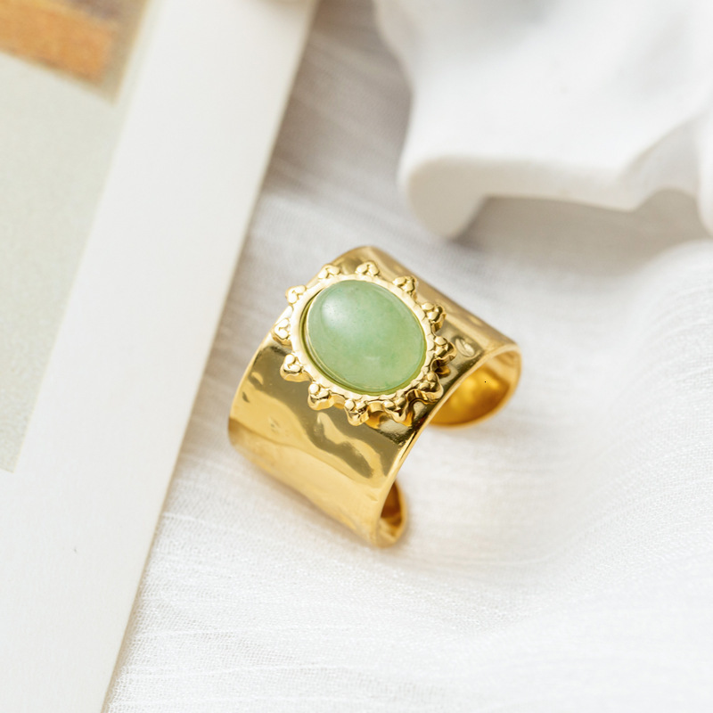 Wedding Rings Green Oval Natural Gem Ring For Women Steel Colorless Retro Geometric Pattern Wide Face Open Banquet Party 230710