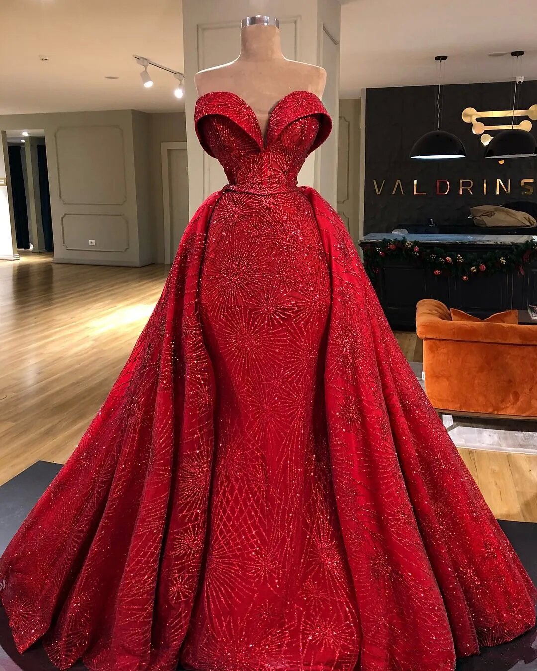 Sparkly Red Evening Gowns With Detachable Train Sweetheart Neck Custom Made Pageant Prom Dresses Formal Ocn Dress