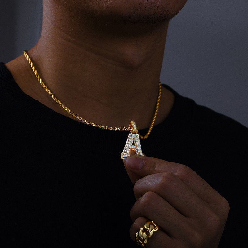 Pendant Necklaces A-Z Letter Jewelry Necklace Women Iced Out Prong Setting Pendant Personalized Charms Rapper Super Star Hip Hop Punk 230710