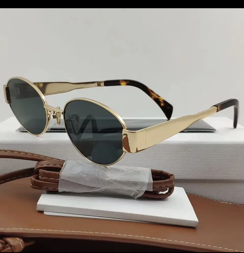 Women's designer sunglasses Retro color film sunglasses fashion trend reflective sunglasses everything goes with sunglasses88888
Women's designer sunglasses Retro color film sunglasses fashion trend reflective sunglasses everything goes with sunglasses88888