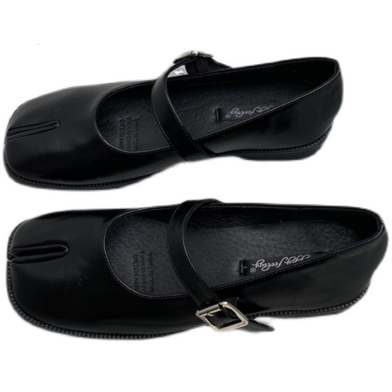 Dress Shoes Spring Women Sandals Split Toe Mary Jane Flats Ladies Pumps Female Retro Vintage Girl Daily Novelty Solid Ninja Shoes 230710